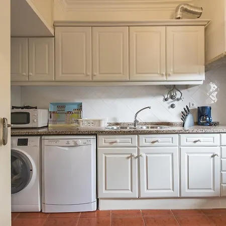 城堡附近理想公寓